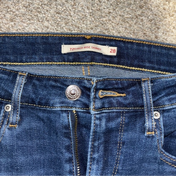 Levi skinny jeans!! - Picture 1 of 2